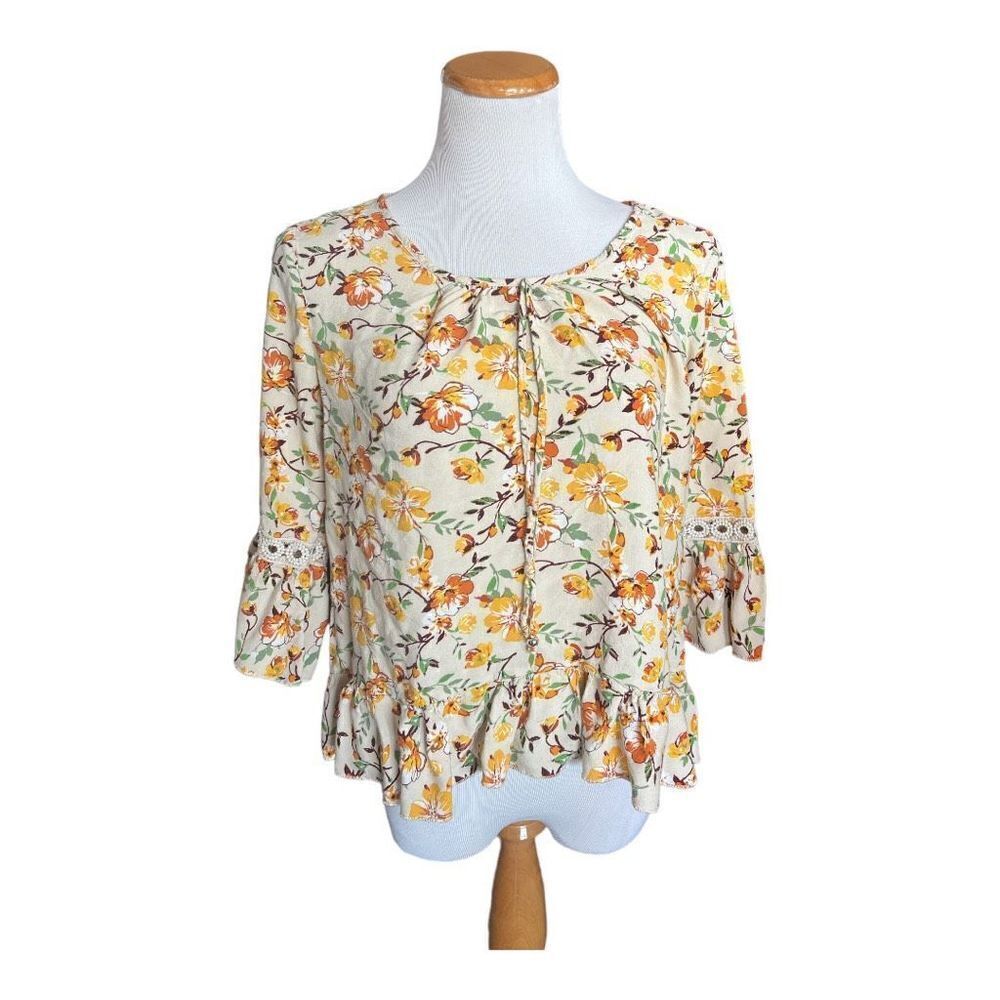 Womens Unique Spectrum Floral Crocheted Hem Peplum Top - Sz L